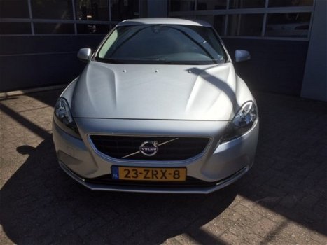 Volvo V40 - 1.6 D2 115PK Kinetic - 1