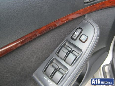 Toyota Avensis Wagon - AVENSIS; 1.8 VVT-I WAGON - 1
