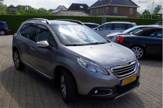 Peugeot 2008 - 1.2 PureT. Allure NAVI/PANO DVD - 1