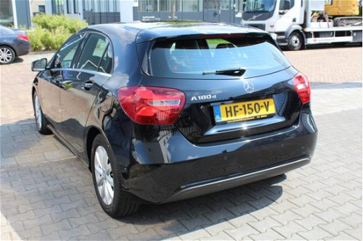 Mercedes-Benz A-klasse - 180 d Sportline Edition Automaat Facelift Airco Xenon/Led Navigatie Pdc Lm- - 1