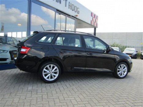 Skoda Fabia Combi - 1.2 TSI Ambition LMV PDC ECC > - 1