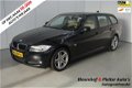 BMW 3-serie Touring - 318d Corporate Lease Business Line | HANDGESCHAKELD | LEDER | NAVIGATIE | - 1 - Thumbnail