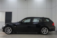 BMW 3-serie Touring - 318d Corporate Lease Business Line | HANDGESCHAKELD | LEDER | NAVIGATIE |