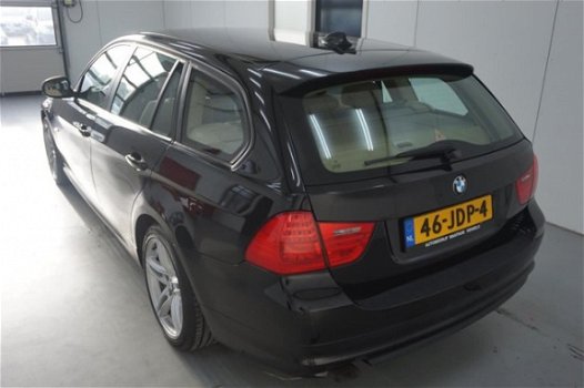 BMW 3-serie Touring - 318d Corporate Lease Business Line | HANDGESCHAKELD | LEDER | NAVIGATIE | - 1