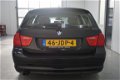 BMW 3-serie Touring - 318d Corporate Lease Business Line | HANDGESCHAKELD | LEDER | NAVIGATIE | - 1 - Thumbnail