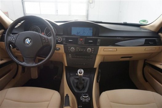 BMW 3-serie Touring - 318d Corporate Lease Business Line | HANDGESCHAKELD | LEDER | NAVIGATIE | - 1