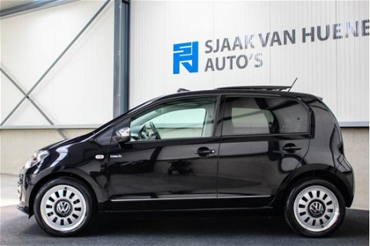 Volkswagen Up! - 1.0 high up BlueMotion ✅Black Up 60pk 2e Eig|NL|DLR|Panoramadak|Navigatie|Airco|PDC - 1