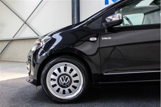 Volkswagen Up! - 1.0 high up BlueMotion ✅Black Up 60pk 2e Eig|NL|DLR|Panoramadak|Navigatie|Airco|PDC - 1