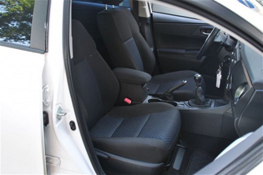 Toyota Auris - 1.3 Comfort 2013|64.942KM|Clima|Getintglas|5-deurs|BOVAG GARANTIE| - 1