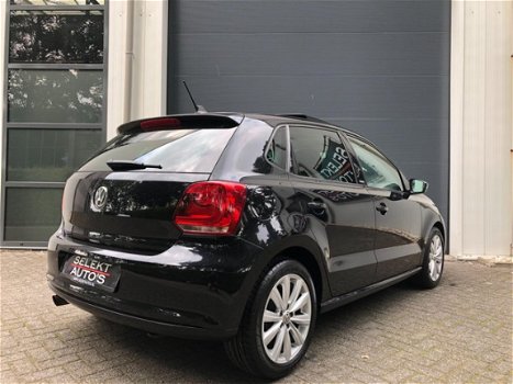 Volkswagen Polo - 1.2 TSI Style Panoramadak/RNS 510/Xenon/Led/Bluetooth/Climate/Cruise/16 Inch/MF/Ap - 1