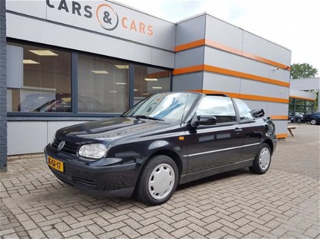 Volkswagen Golf Cabriolet - 1.8 Trendline - 1