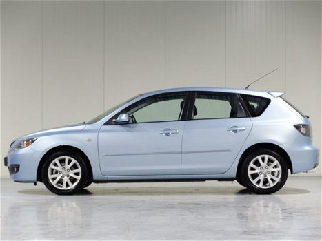Mazda 3 - 3 1.6 S-VT Touring *Klimaatreg.*16