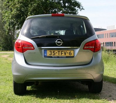 Opel Meriva - 1.4 Turbo Cosmo - navi, parkeersensoren - 1