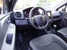 Renault Clio - 1.5 dCi 90pk Ecoleader Zen Navig., Park. sens., Airco, 16" velgen