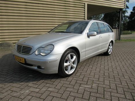 Mercedes-Benz C-klasse Combi - 240 Elegance automaat [ ecc, lmv, cruise, schuifdak, afn trekhaak ] - 1