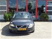 Volvo S40 - 1.8F Edition II climaat control/cruise control/leer/trekhaak - 1 - Thumbnail