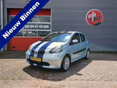 Toyota Aygo - 1.0-12V + 5 deurs Automaat Automaat 5 deurs - 1