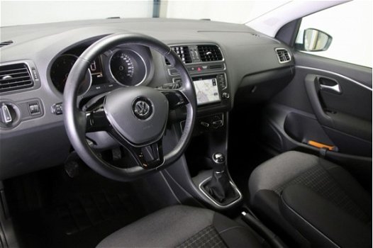 Volkswagen Polo - 1.2 TSI Comfortline Navigatie Airco Bluetooth 200x Vw-Audi-Seat-Skoda - 1