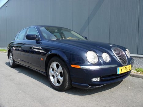 Jaguar S-type - 4.0 V8 - 1