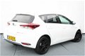 Toyota Auris - 1.8 Hybrid Dynamic, Cruise Control, 1e Eigenaar - 1 - Thumbnail