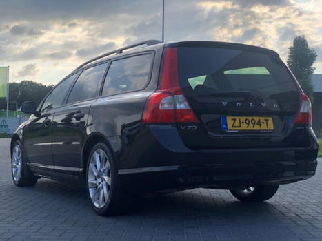 Volvo V70 - 2.5T Momentum GEARTRONIC XENON STOELVERWARMING PDC - 1