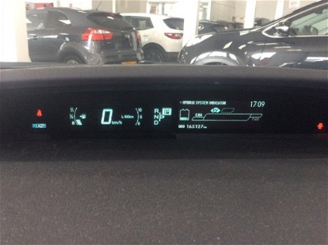 Toyota Prius - 1.8 Full Hybrid 136PK Automaat Business - 1