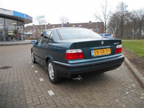 BMW 3-serie - 320i Edition - 1