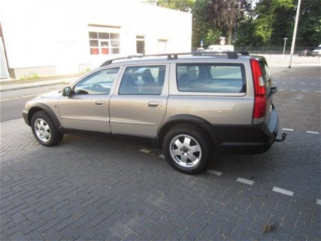 Volvo V70 Cross Country - 2.4 T Comfort Line 2001 Automaat NAP APK - 1