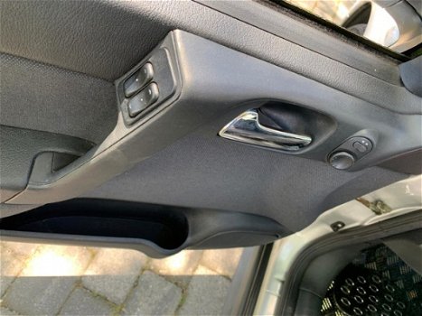 Opel Astra Wagon - 1.6 Edition - 1