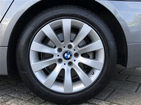BMW 5-serie - 520i Corporate Lease Introduction Leer/Xenon/Climate/17inch - 1