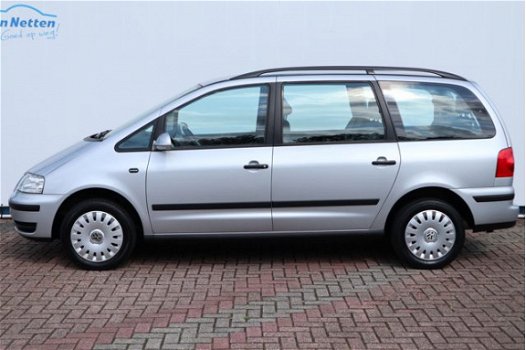 Volkswagen Sharan - 2.0i 116pk AUTOMAAT, Comfortline uitv., 7 persoons Clima, Cruise, Elek pakket, c - 1