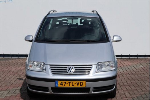 Volkswagen Sharan - 2.0i 116pk AUTOMAAT, Comfortline uitv., 7 persoons Clima, Cruise, Elek pakket, c - 1