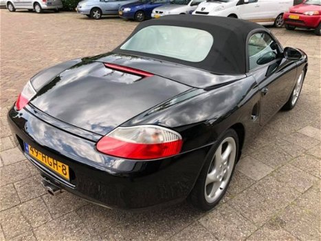 Porsche Boxster - 1