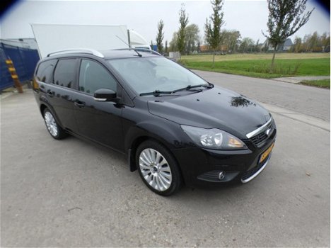 Ford Focus Wagon - 1.8 Titanium Flexi Fuel / Navi / Pdc / Clima / Elek ramen - 1