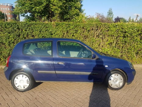 Renault Clio - 1.4-16V Privilège Airco APK t/m 12-06-2020 - 1