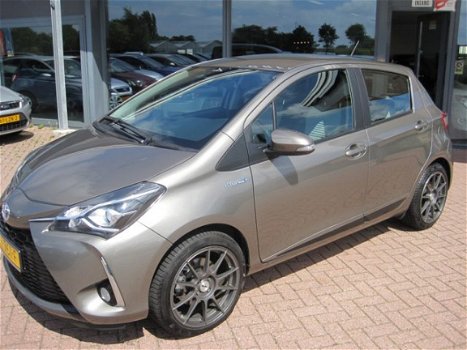 Toyota Yaris - 1.5 Hybrid Executive*AUTOMAAT*AIRCO(ECC)*NAVIGATIE*CRUISE CONTROL* ACHTERUITRIJCAMERA - 1