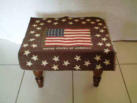 Footstool USA bruine stof - 42x42cm. - NIEUW !! Bekijken !!! - 1