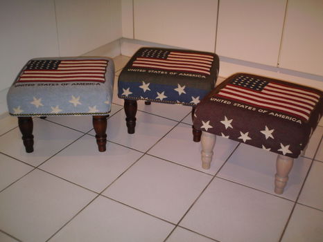 Footstool USA bruine stof - 42x42cm. - NIEUW !! Bekijken !!! - 2