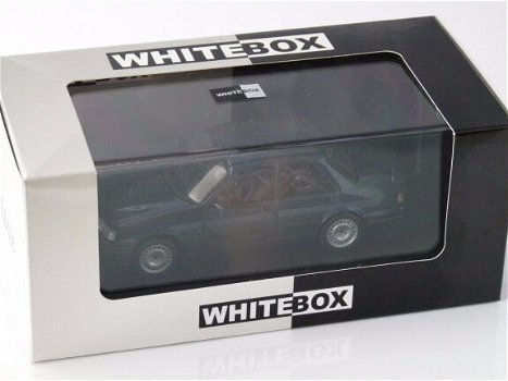 1:43 WhiteBox WB236 Ford Sierra Sapphire Cosworth - 3
