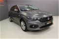 Fiat Tipo. - 1.4 16v Lounge 5drs. Navigatie, Climate control, L.M. velgen - 1 - Thumbnail