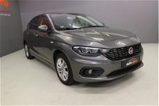 Fiat Tipo. - 1.4 16v Lounge 5drs. Navigatie, Climate control, L.M. velgen