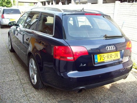 Audi A4 Avant - 2.0 TFSI quattro Pro Line Automaat 147 kw 200 pk - 1