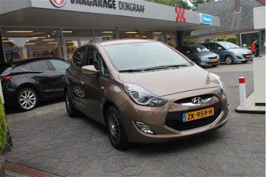 Hyundai ix20 - 1.4i i-Motion / 2015 / Navi actie / Airco / LM Velgen / Fifa World Cup Edition / - 1