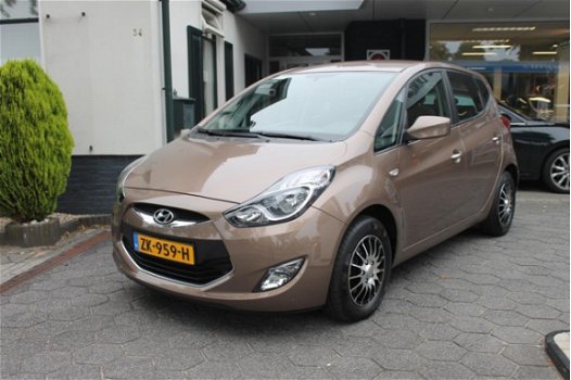 Hyundai ix20 - 1.4i i-Motion / 2015 / Navi actie / Airco / LM Velgen / Fifa World Cup Edition / - 1