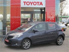 Toyota Yaris - 1.3 16v VVT-i 5drs Dynamic Navi