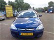 Opel Corsa - 1.2-16V Rhythm MOTOR LOOPT NIET GOED Koppakking - 1 - Thumbnail