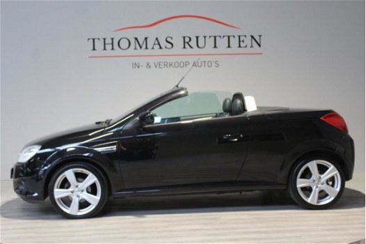 Opel Tigra TwinTop - 1.4-16V Enjoy 2005/ Hardtop/ LM/ Airco/ Leder/ Stoel verw./ Elek ramen + Spiege - 1