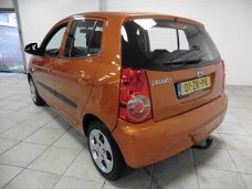 Kia Picanto - 1.0 X-pect