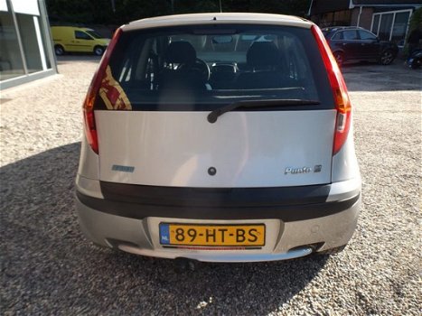 Fiat Punto - 1.2-16V ELX met airco nieuwe apk 04-09-2020 - 1