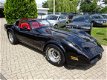 Chevrolet Corvette - 350 V8 Targa Automaat 1980 Zwart / Rood - 1 - Thumbnail